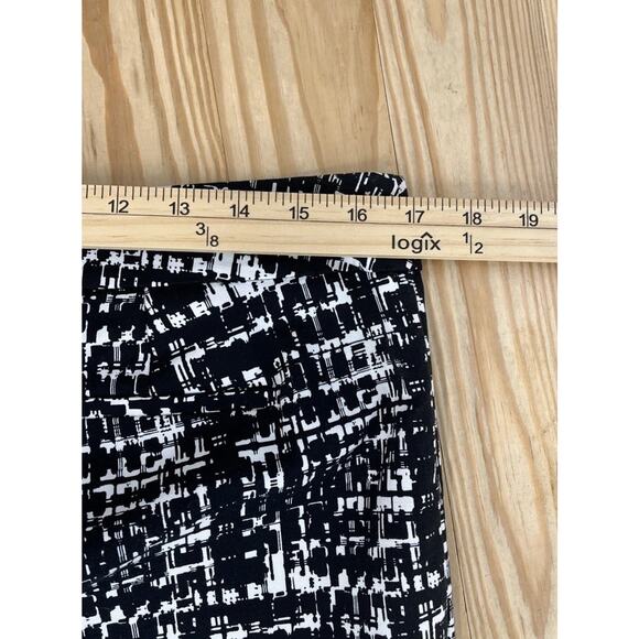 Apt. 9 Women's/Misses Size 8 Black And White Checkered Pattern Crop Pants - Picture 3 of 5